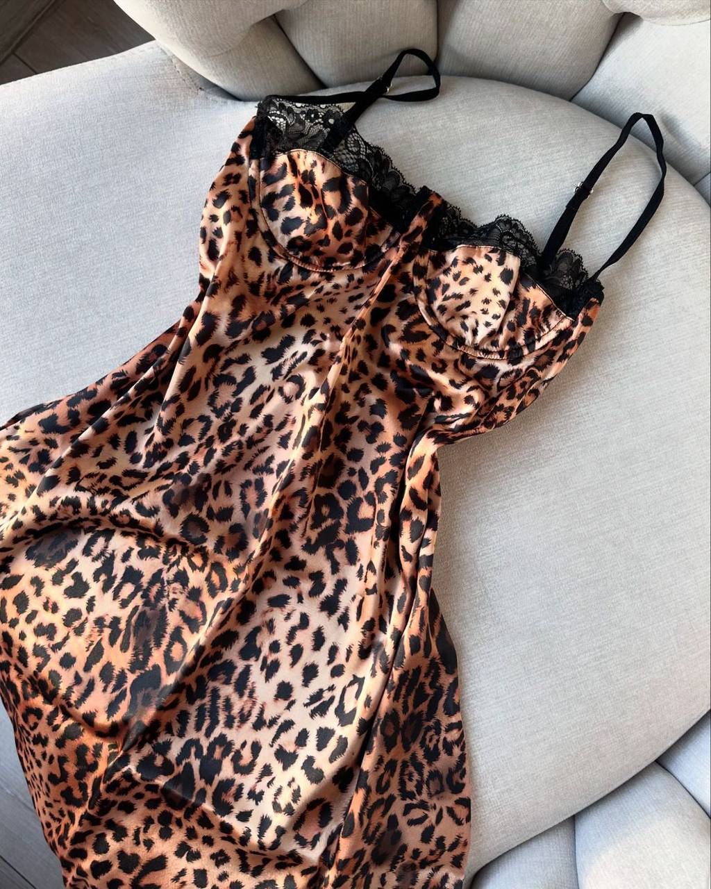 Caresse Leopar Gecelik